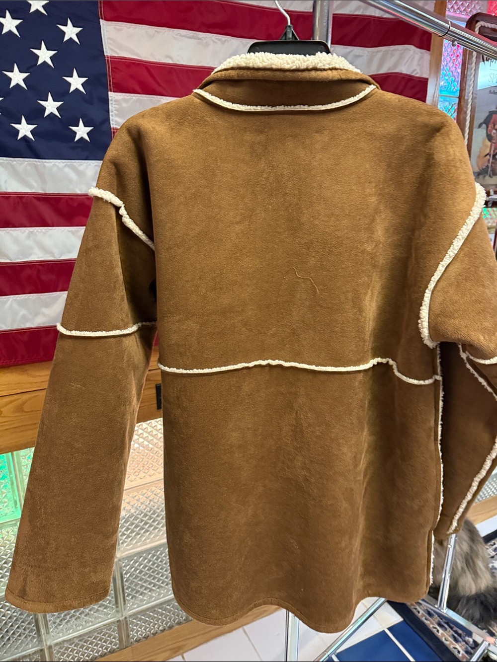 Shearling jacket - Picture 4 of 5